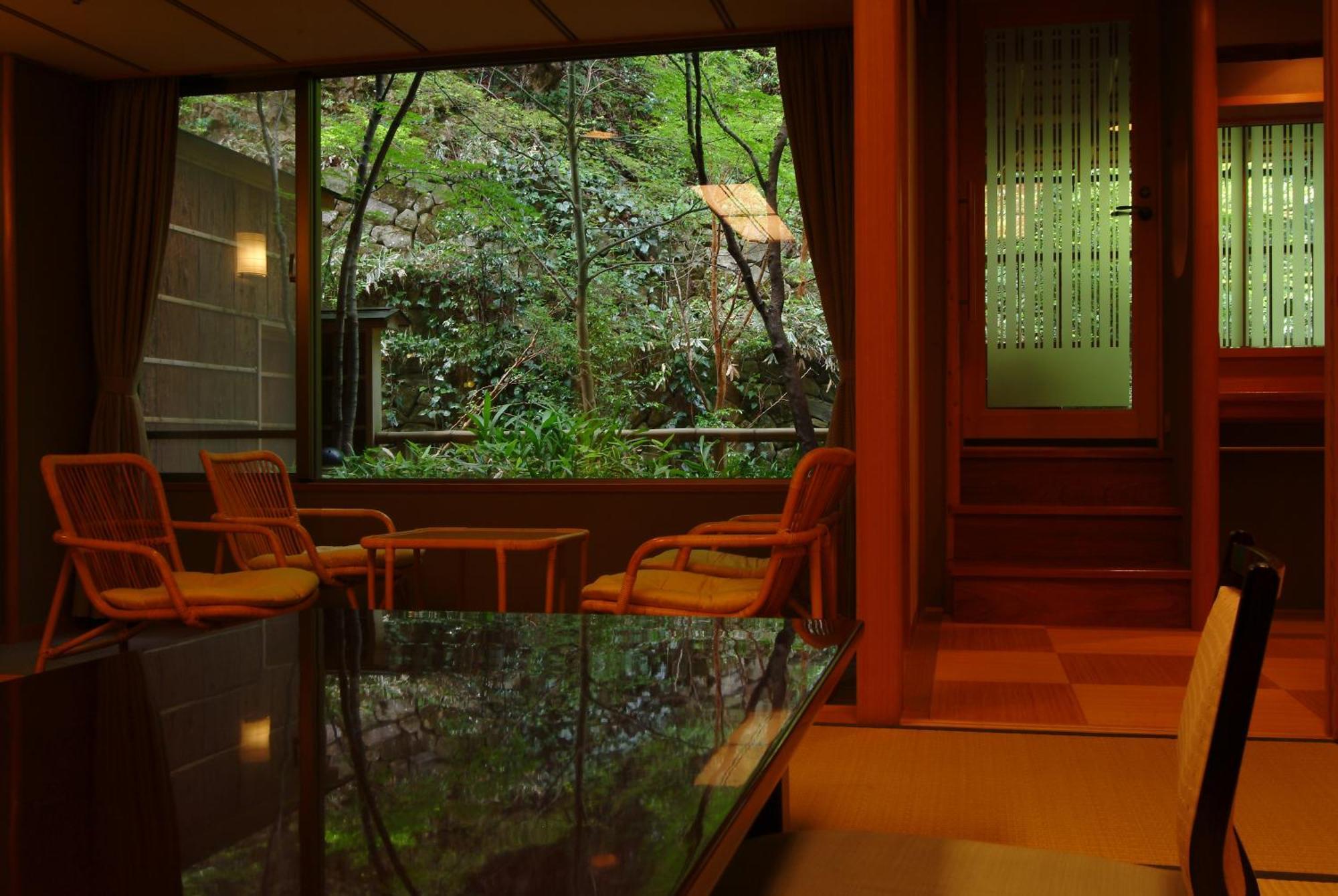 Kinosaki Onsen Nishimuraya Hotel Shogetsutei Toyooka  Bagian luar foto