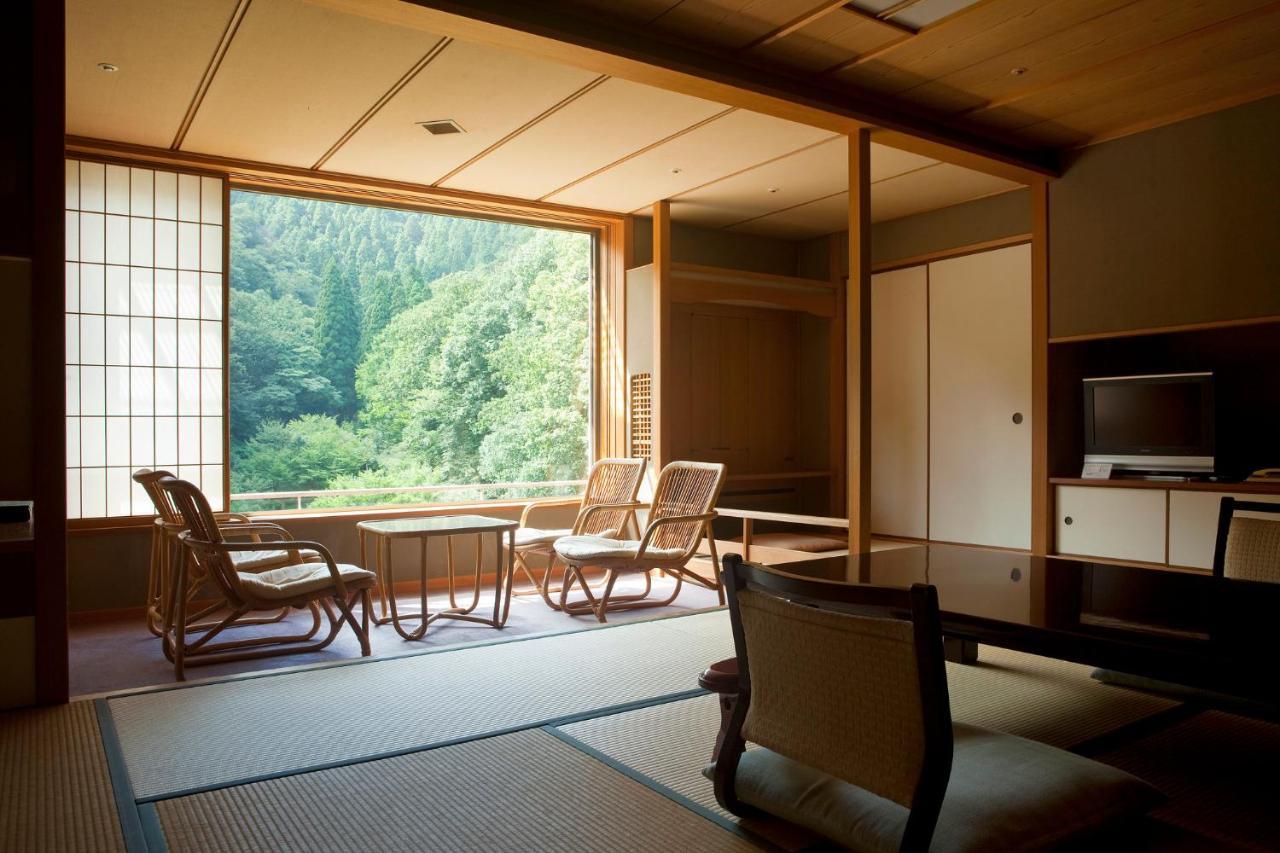 Kinosaki Onsen Nishimuraya Hotel Shogetsutei Toyooka  Bagian luar foto